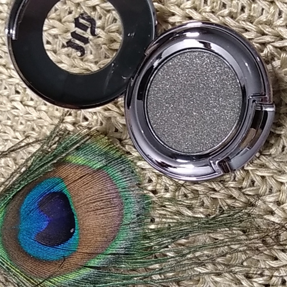 URBAN DECAY EYESHADOW SINGLE IN THE SHADE OF COBRA - Picture 2 of 4